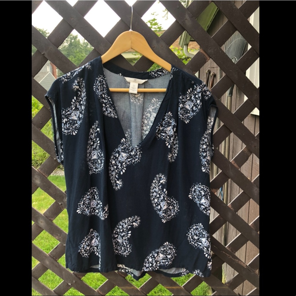 H&M women’s blue cotton blouse